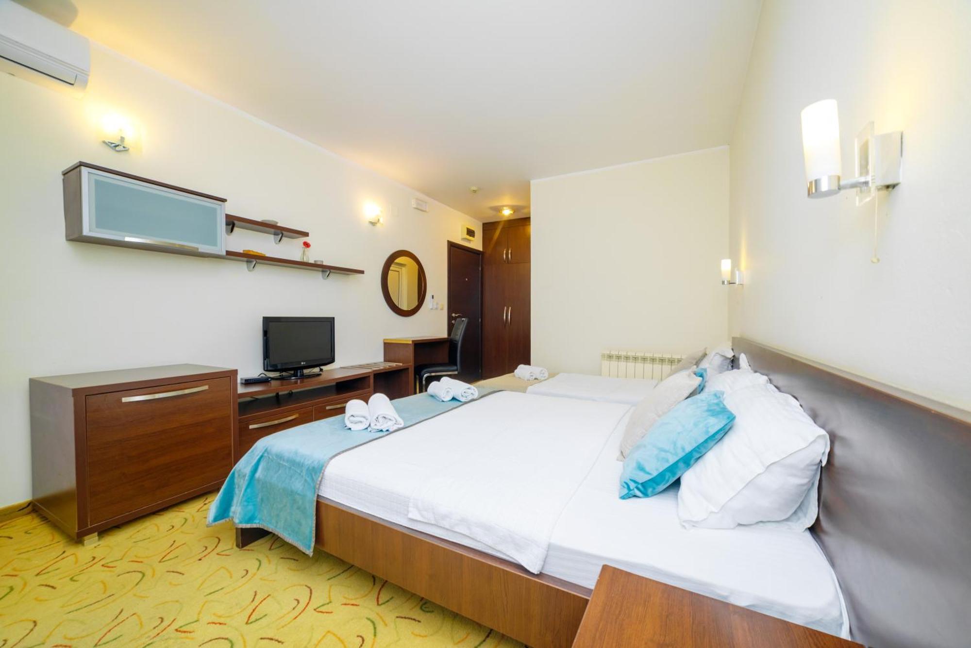 Hotel Odissey Jaz Budva Exterior foto